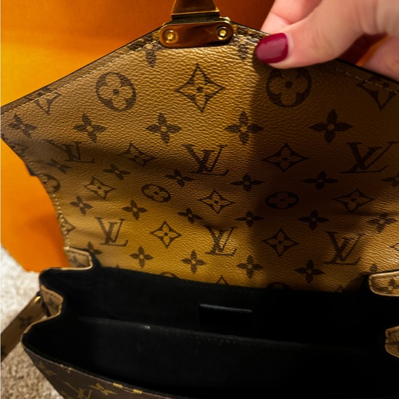 Louis Vuitton reverse monogram Pochette Métis - Picture 4 of 7